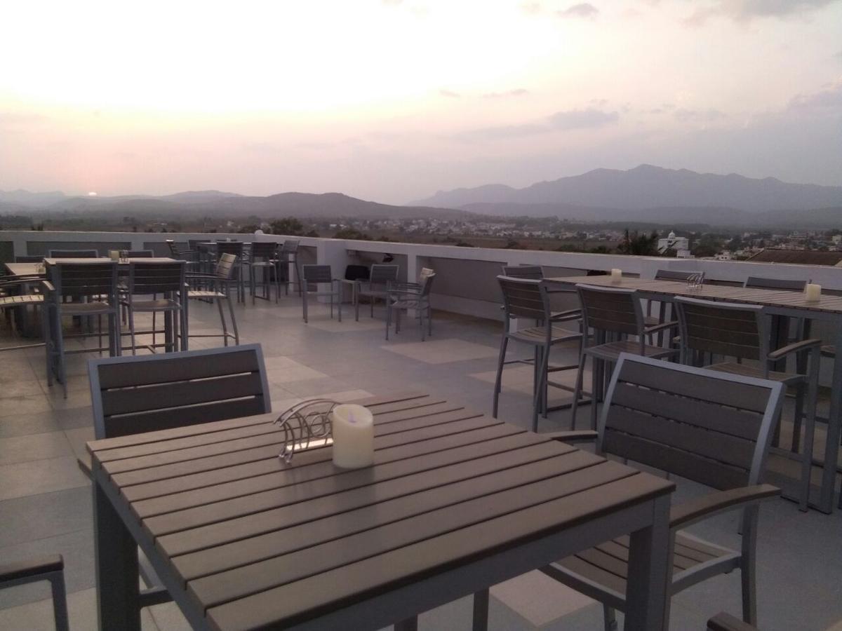 Hotel Aadrika Chikmagalur Luaran gambar